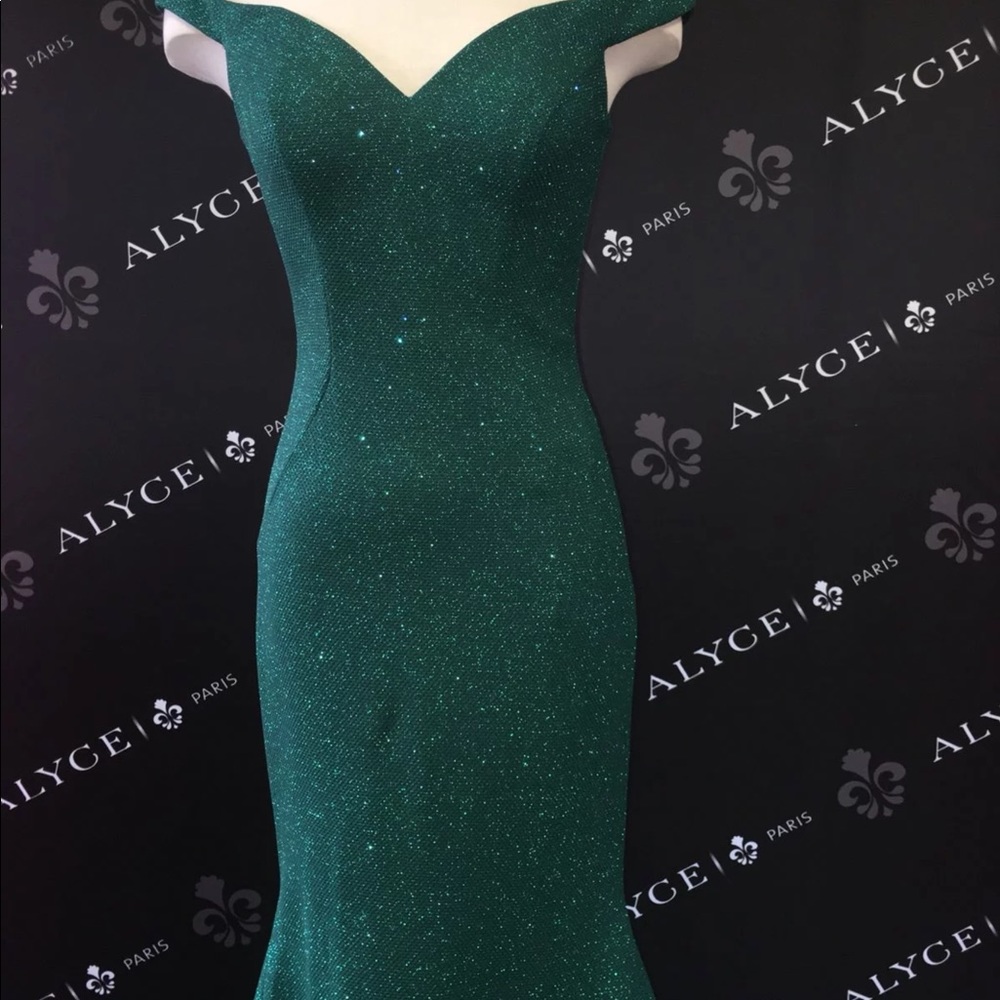 Jovani #55187 - Picture 2 of 4